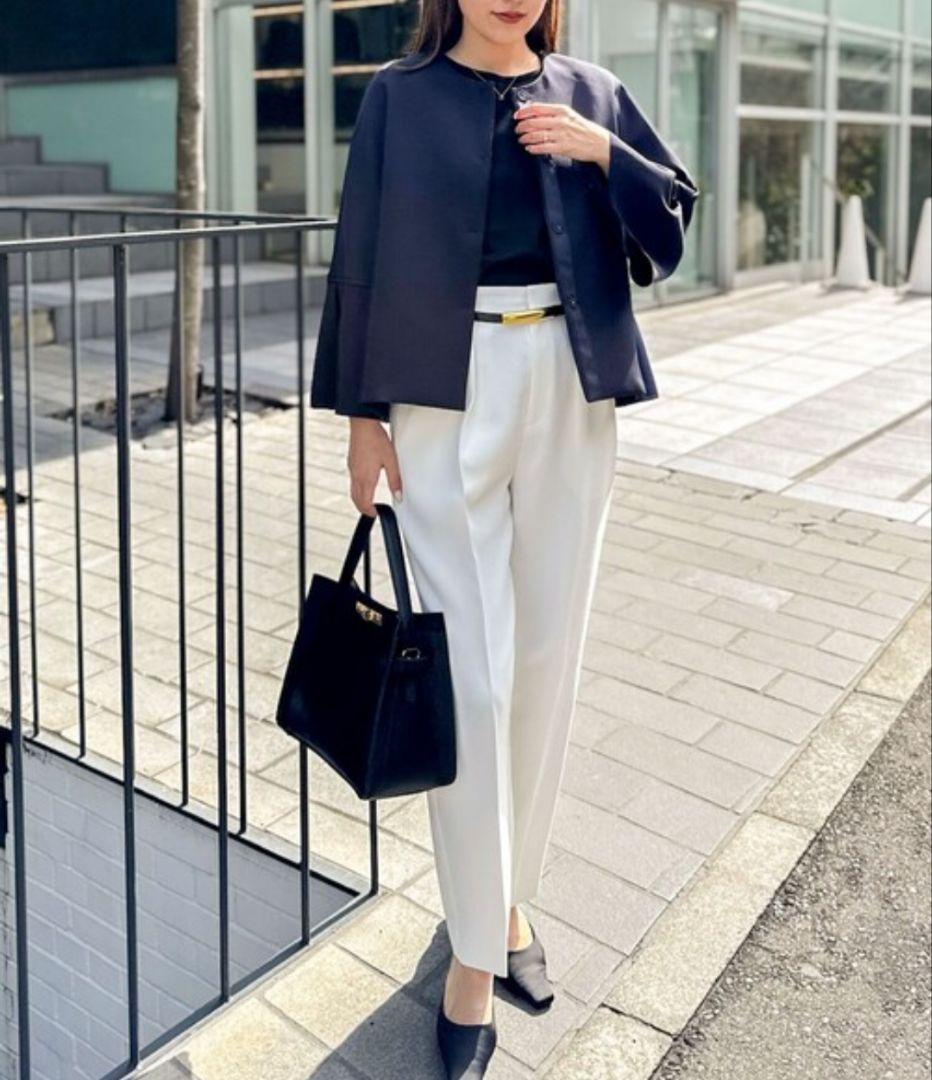 ノーカラージャケット ネイビー フレア袖 ♡クリーニング済です。