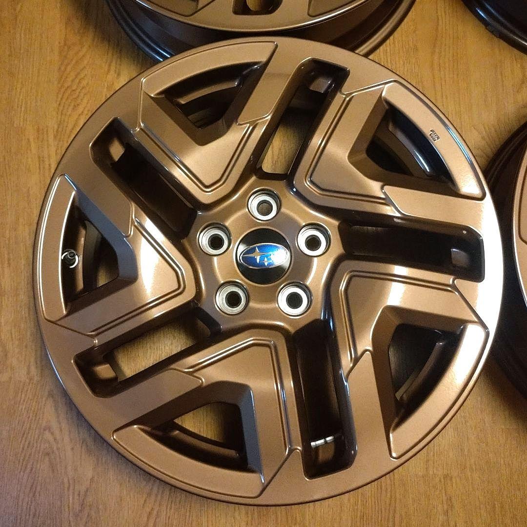 【Makin①】スバル 新型フォレスター 純正18インチホイール 2本