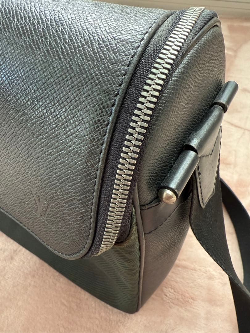 LOUIS VUITTON タイガ タイミール カバン ショルダーバッグ