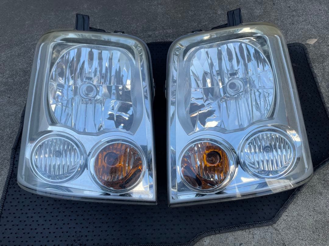 スズキ EVERY DA64W ヘッドライト　セット