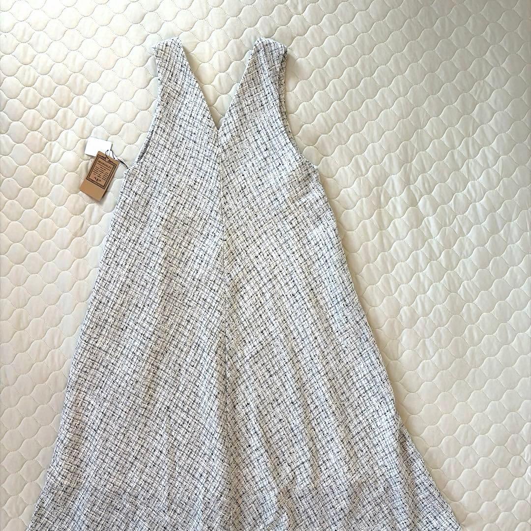 【新品タグ付】BEARDSLEY✴︎ツイードフレアワンピース　ホワイト サイズ1