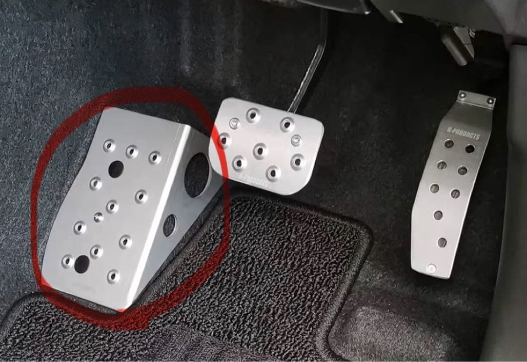 最終値下げ：ジムニーJB64・シエラ・ノマドAT専用アルミフットレスト