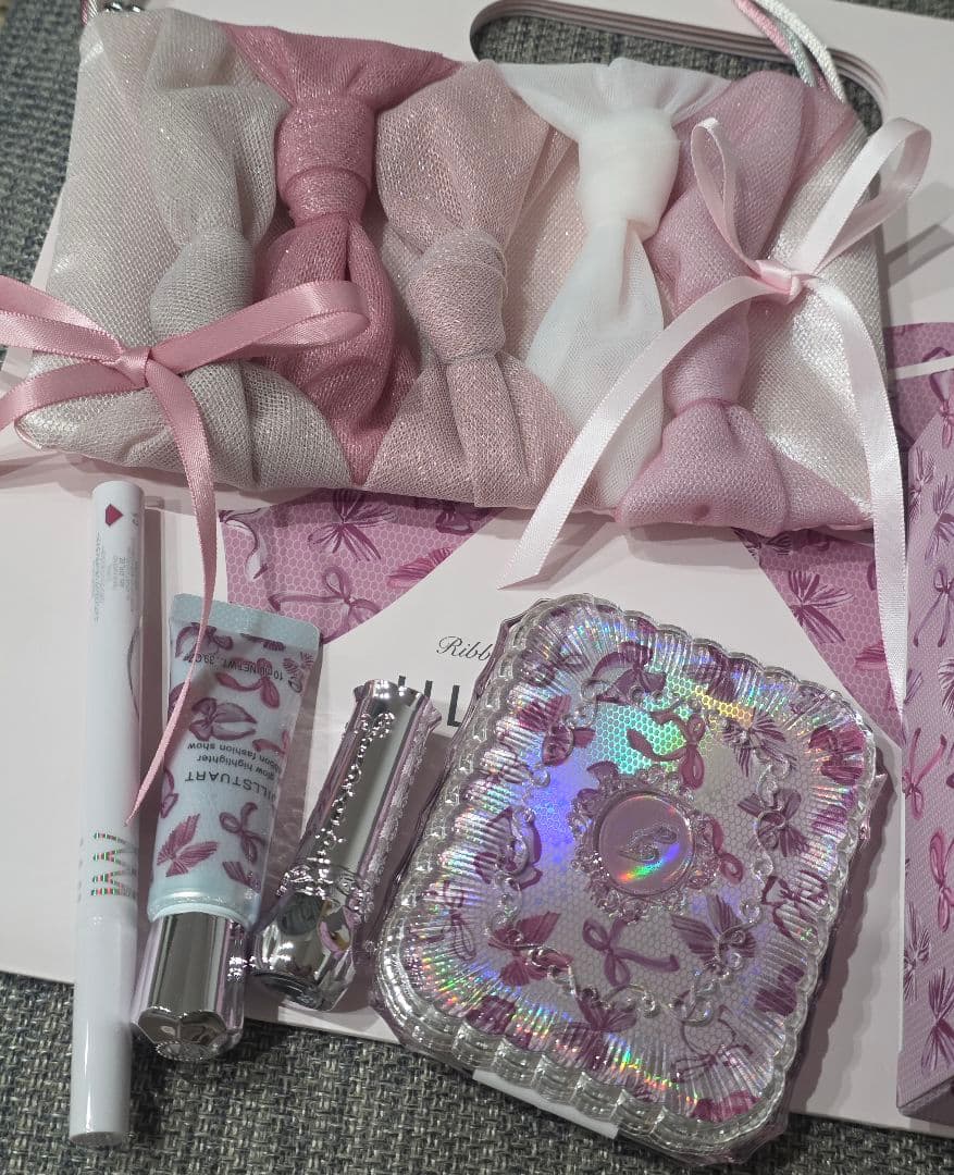 JILLSTUART リボンファッ ションショー クリスマスコフレ 2025年