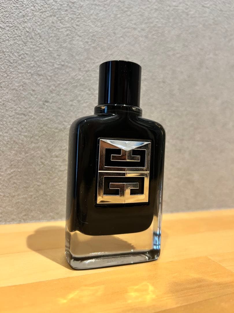 Givenchy 香水 ジェントルマン オーデパルファム ソサイエティ