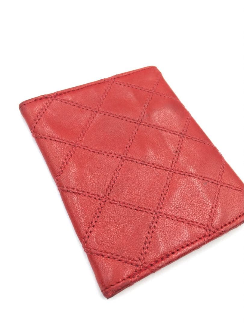 32 シャネル　ラムスキン　ケース