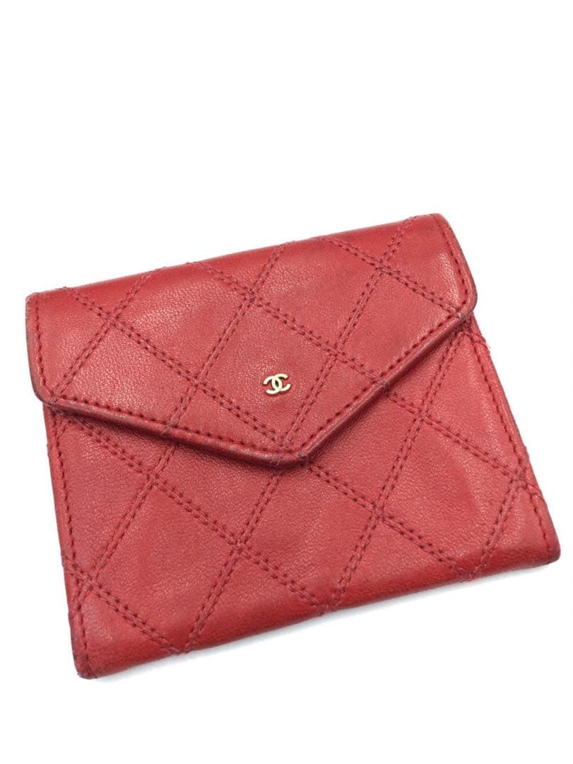 32 シャネル　ラムスキン　ケース