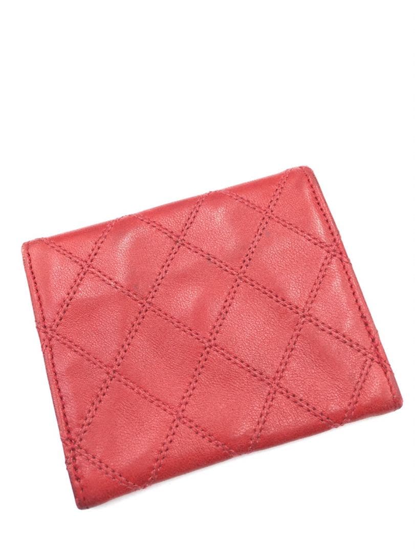 32 シャネル　ラムスキン　ケース