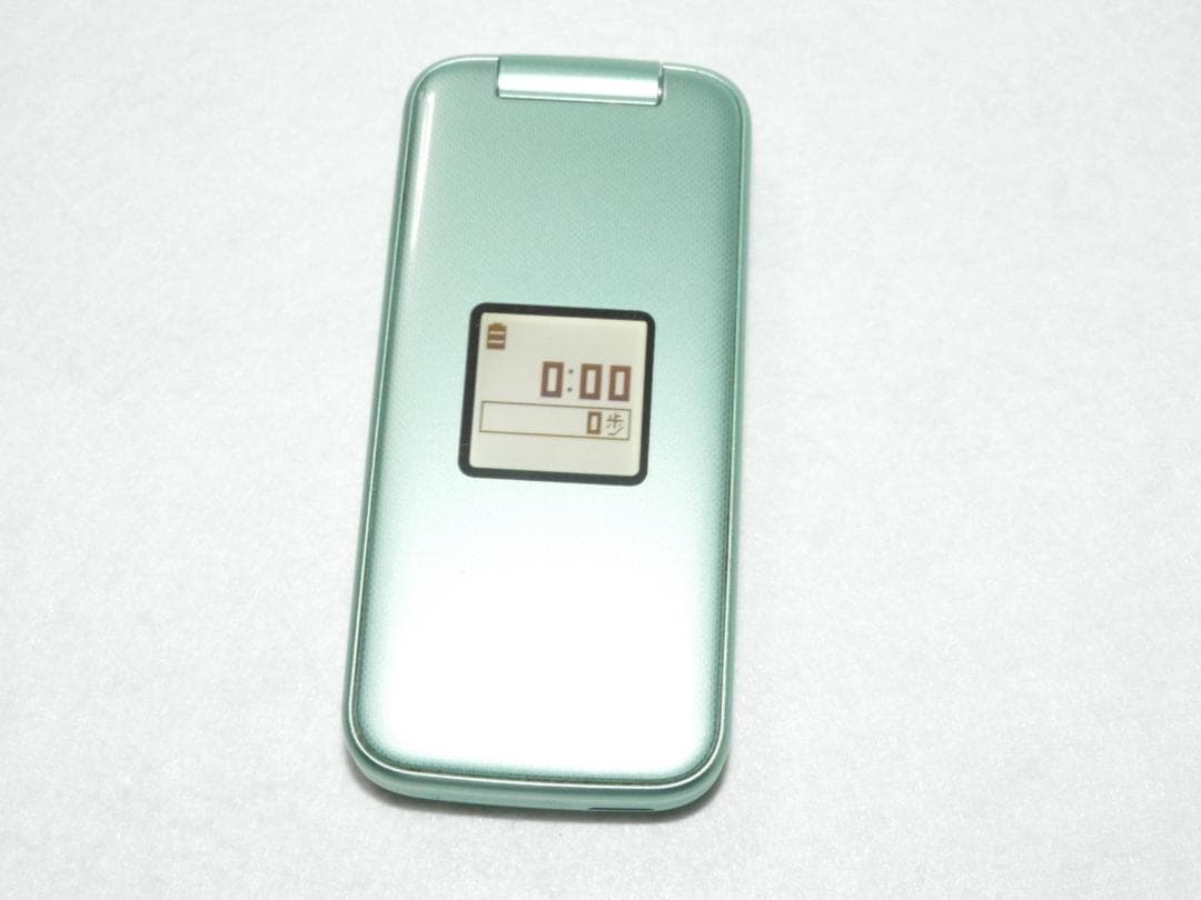 富士通 らくらくホン F-02J グリーン docomo ガラホ 4G LTE