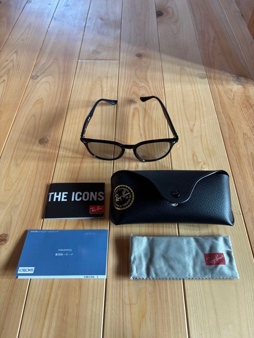 レイバン　RB4259-F ライトグレー