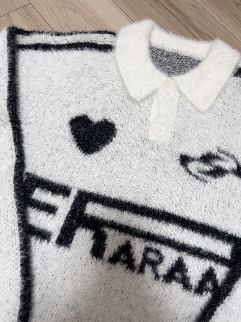 ERAR オーバーサイズショート丈ハートロゴゲームニットポロシャツ