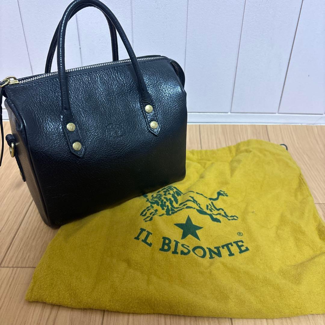 IL BISONTE ブラックレザーハンドバッグ