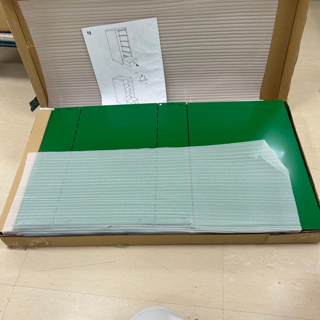 入手不可グリーンの新品! IKEA HELMER 6段キャビネット未使用未開封！