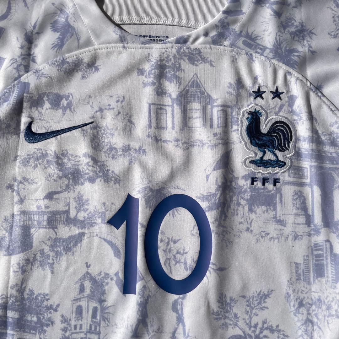 フランス代表 2022年アウェイユニホーム MBAPPE 10番 白色 Mサイズ