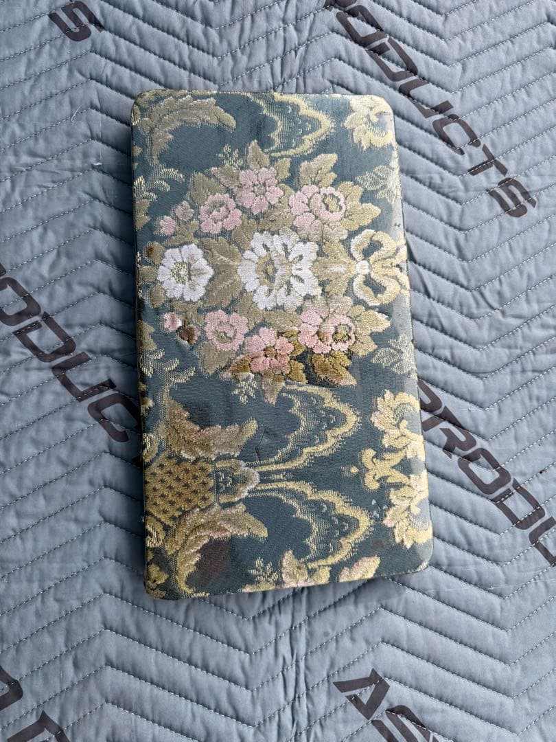 UD クオン　金華山　センターコンソール