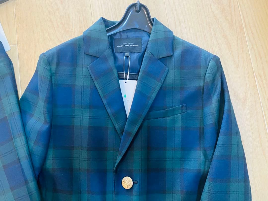 【新品未使用】タグ付き グリーンレーベルリラクシング　スーツセット130センチ