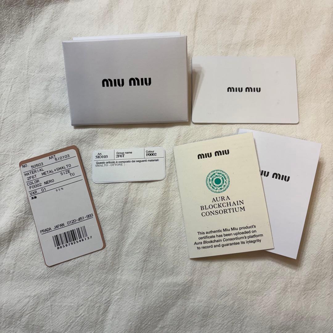 美品 ミュウミュウロゴフープピアス ブラック 黒ゴールド アクセサリーレディース