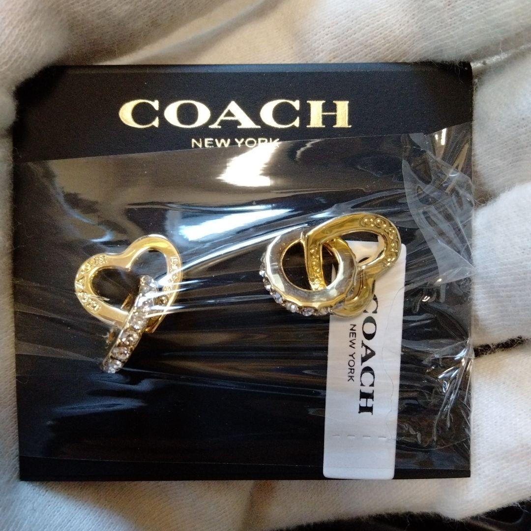 ニ点COACH ハート型ピアス ギフトボックス付き