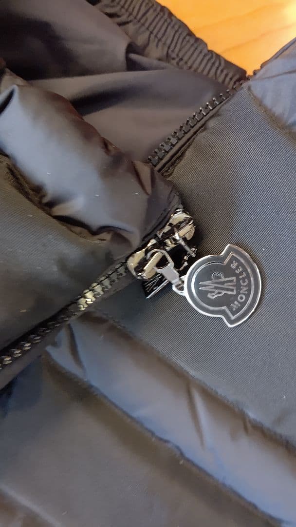 値下♡モンクレール　ダウンベスト美品