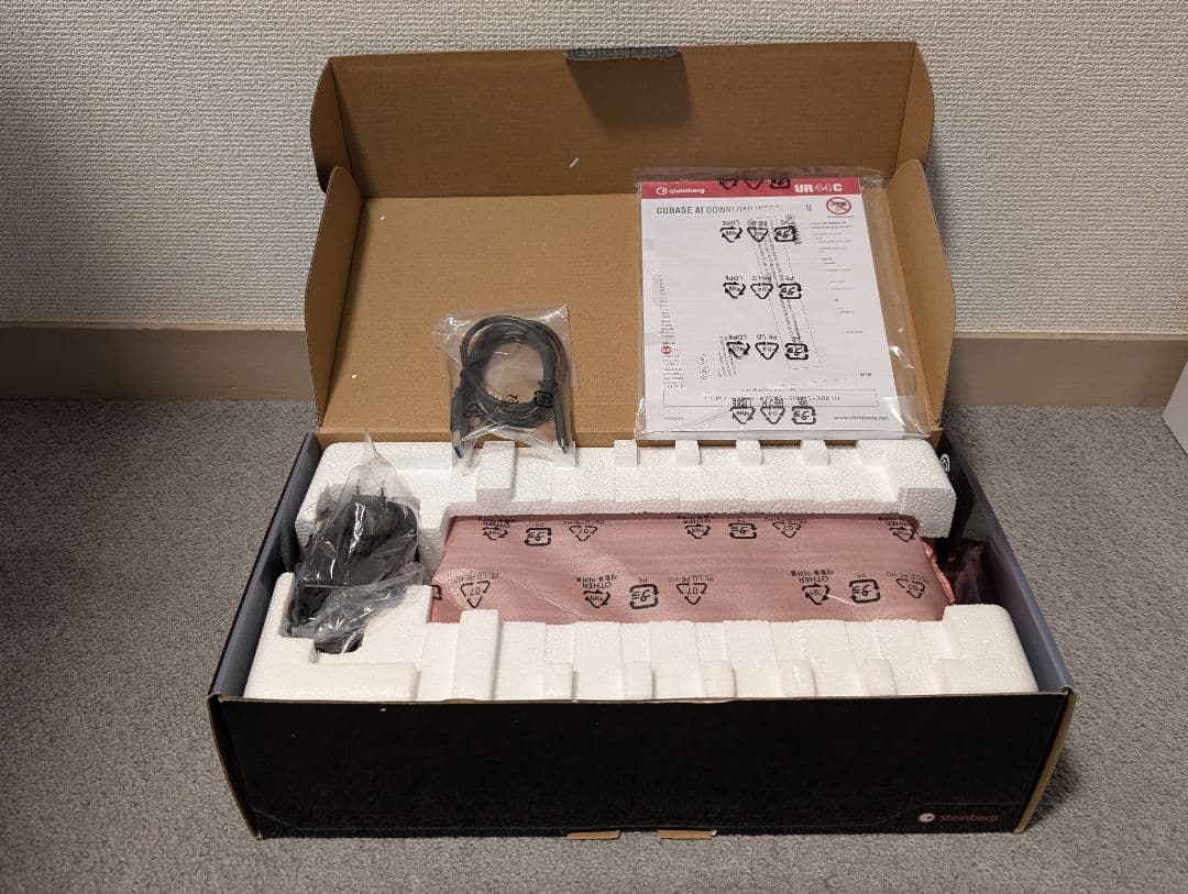 Steinberg UR44C オーディオインターフェース