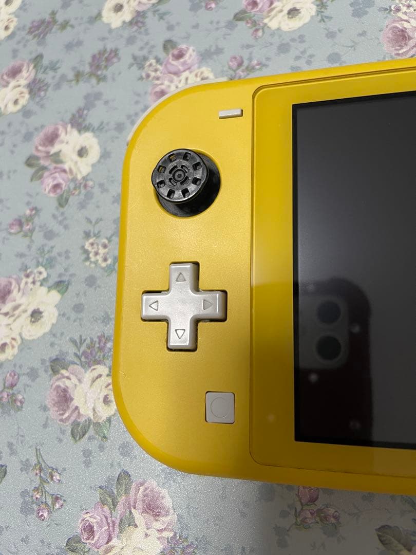 Nintendo Switch Lite イエロー 本体のみ 一応 ジャンク品