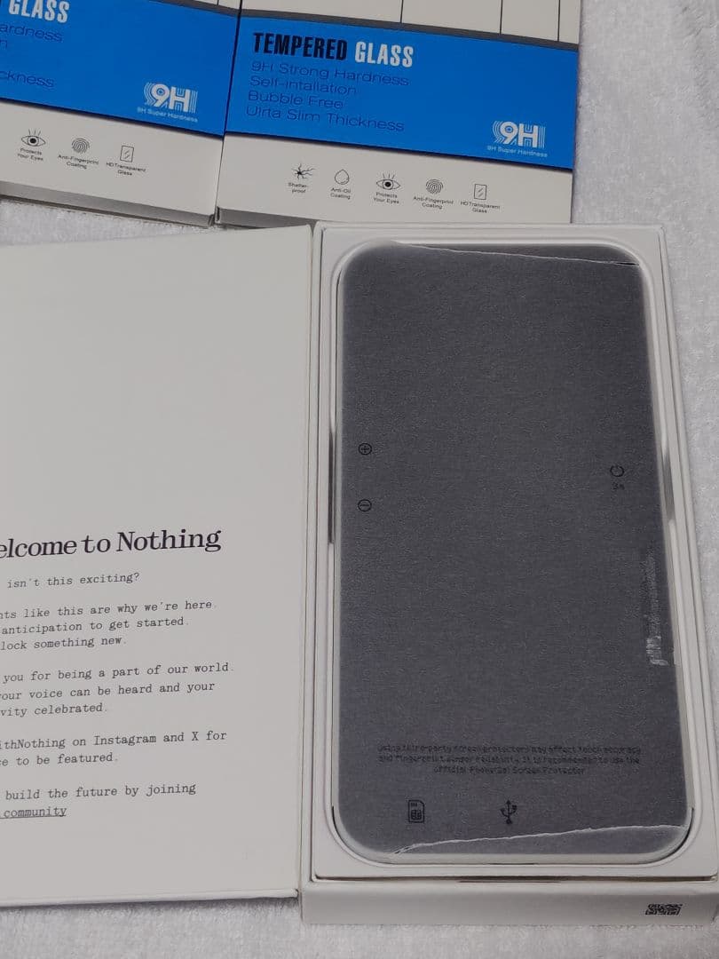 【ほぼ新品】 国内版　Nothing Phone (2a)　ミルク　256GB