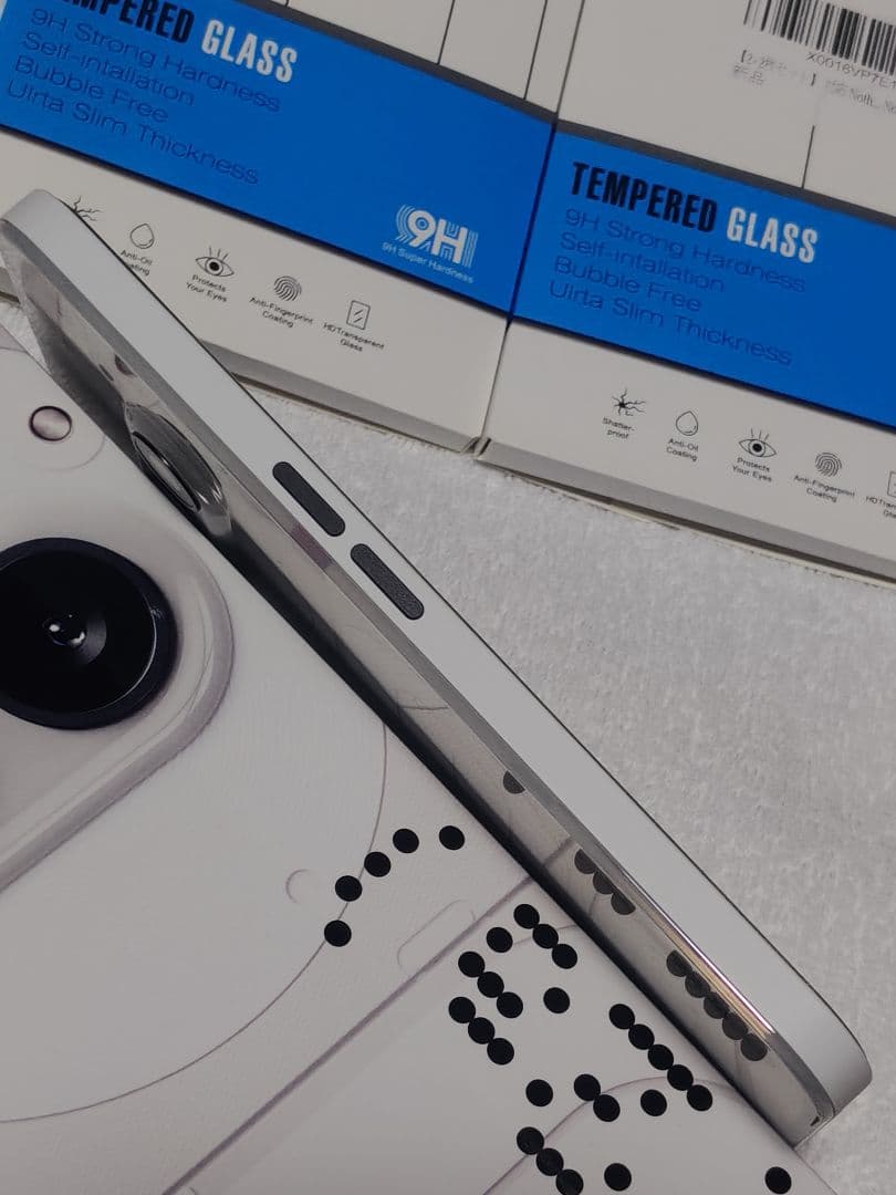 【ほぼ新品】 国内版　Nothing Phone (2a)　ミルク　256GB