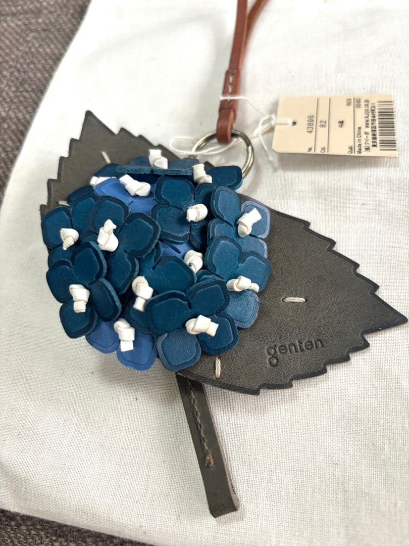 新品未使用タグ付き　ゲンテンgenten あじさいチャーム