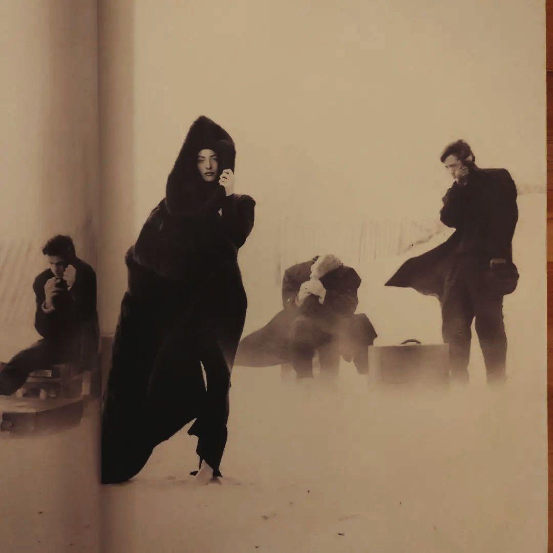 ALAÏA　Azzedine Alaia　アズディン・アライア　作品集