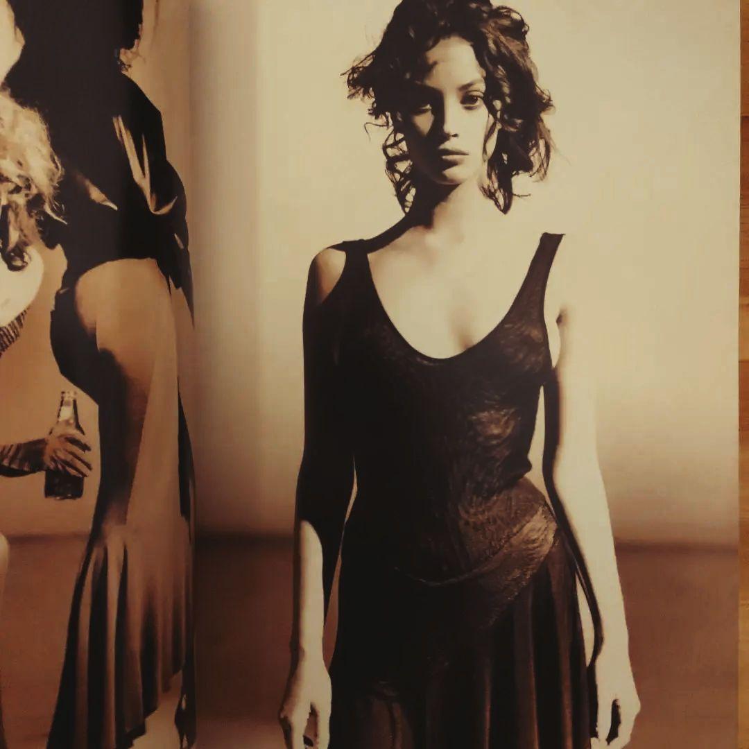 ALAÏA　Azzedine Alaia　アズディン・アライア　作品集