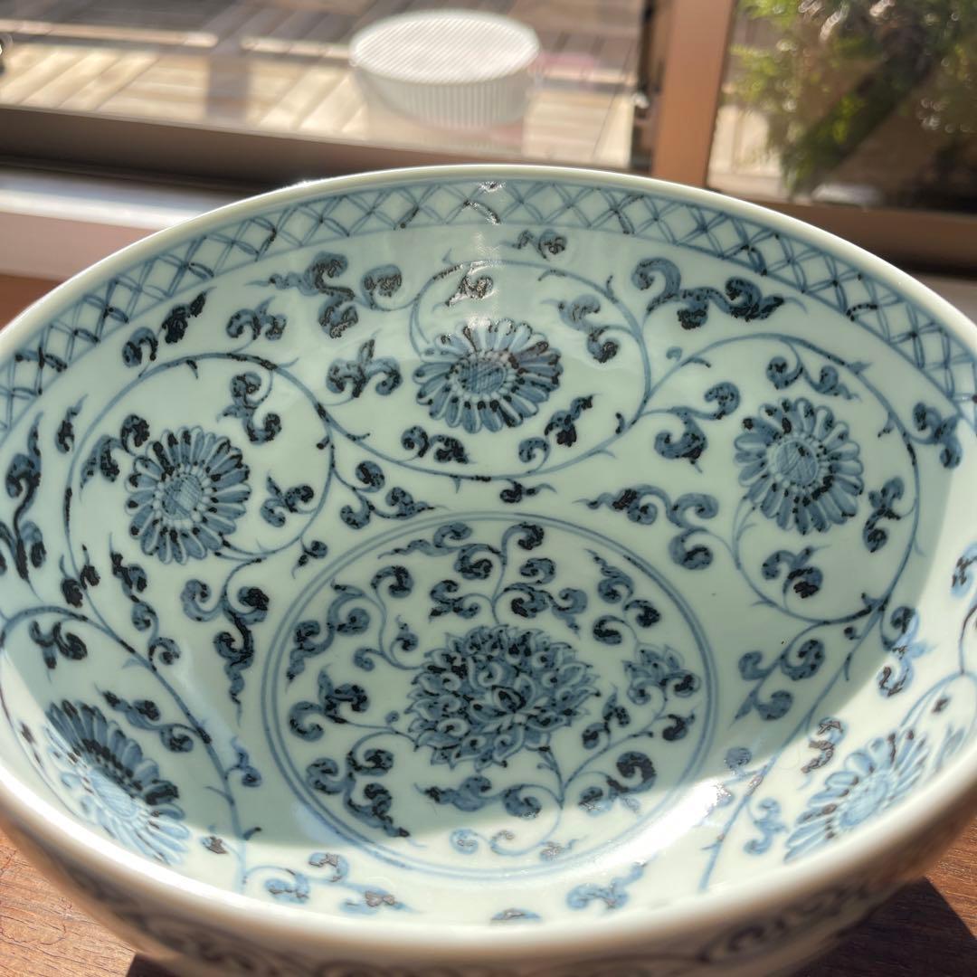 希少美品　明初期　染付青い花柄の陶器ボウル