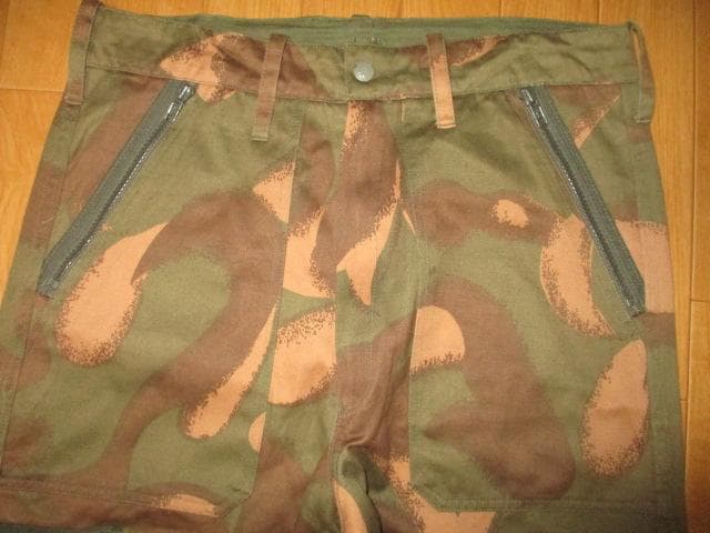 ９０年代　ハンガリー軍　カモフラージュ　ミリタリーパンツ　１８８　４７