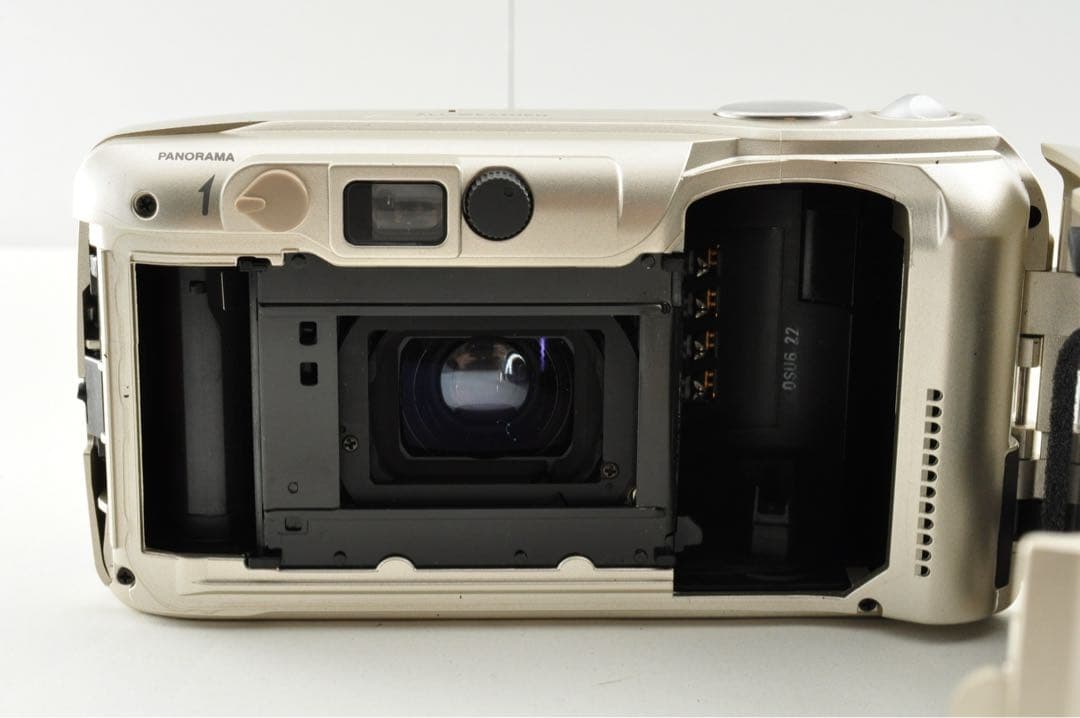 美品　OLYMPUS μ-ii mju 115 VF ＋Nikon L35 AD