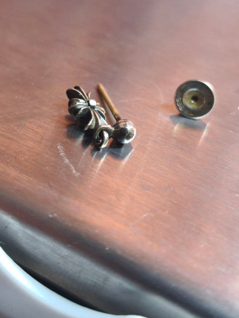 RINKAN鑑定済　最安値　クロムハーツ　タイニーE CHプラスドロップピアス