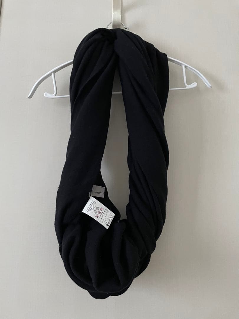 ヨウジヤマモトプールオム　黒いウールのスヌード　マフラー