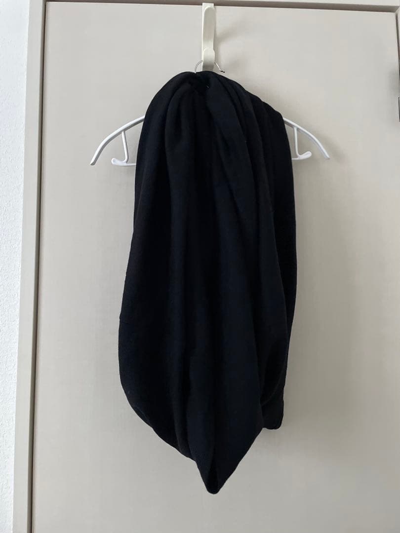 ヨウジヤマモトプールオム　黒いウールのスヌード　マフラー