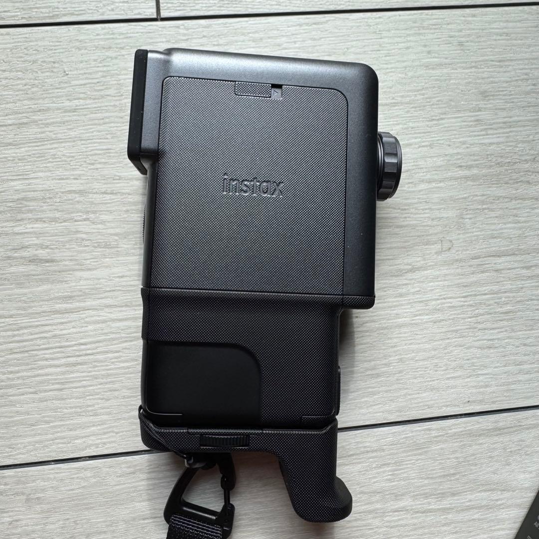 富士フィルム instax mini Evo Cinema ブラック　チェキ