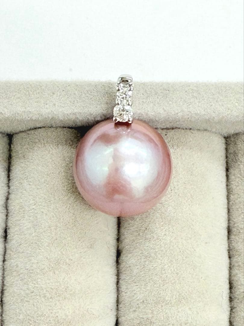 有核淡水真珠ナチュラルラベンダー Pt950ペンダントトップ