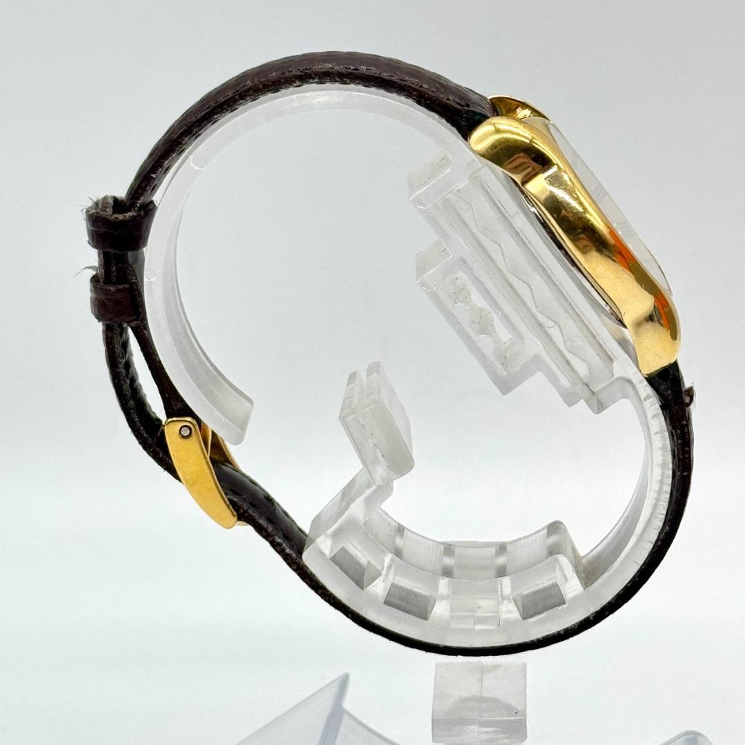 稼働品 GUCCI グッチ 腕時計 黒文字盤 クォーツ ２針 5100L