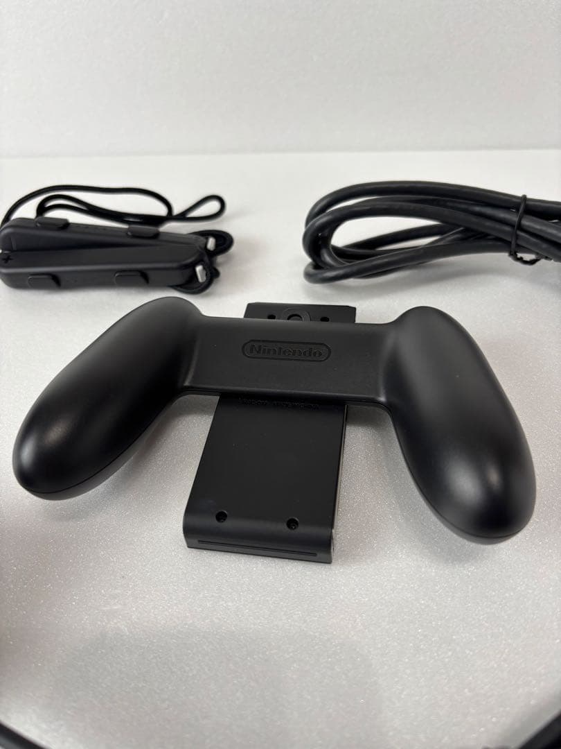 ほぼ新品 Nintendo Switch 本体 2024年製