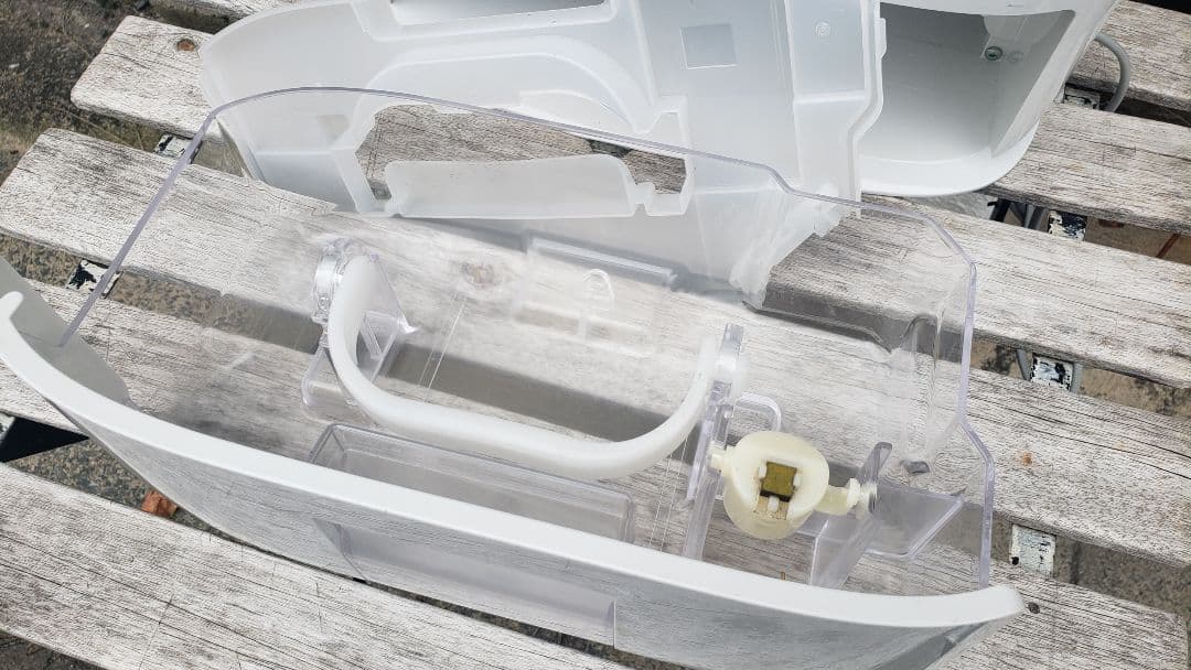 使用少美品　パナソニック 衣類乾燥除湿機 F-YZR60 18年製