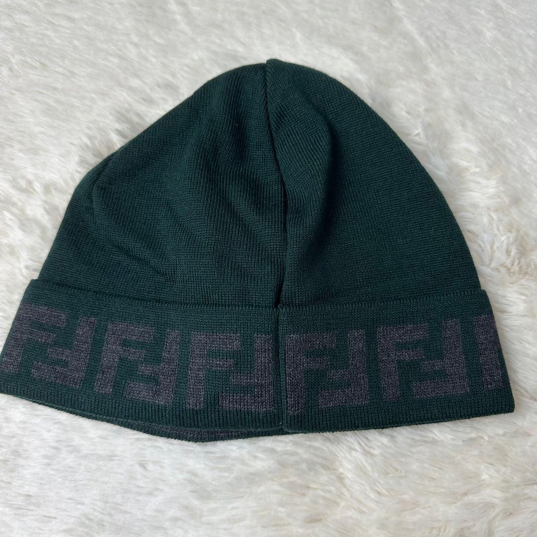 新品未使用タグ付 FENDI フェンデイ ズッカ ビーニー FF柄 ニット帽