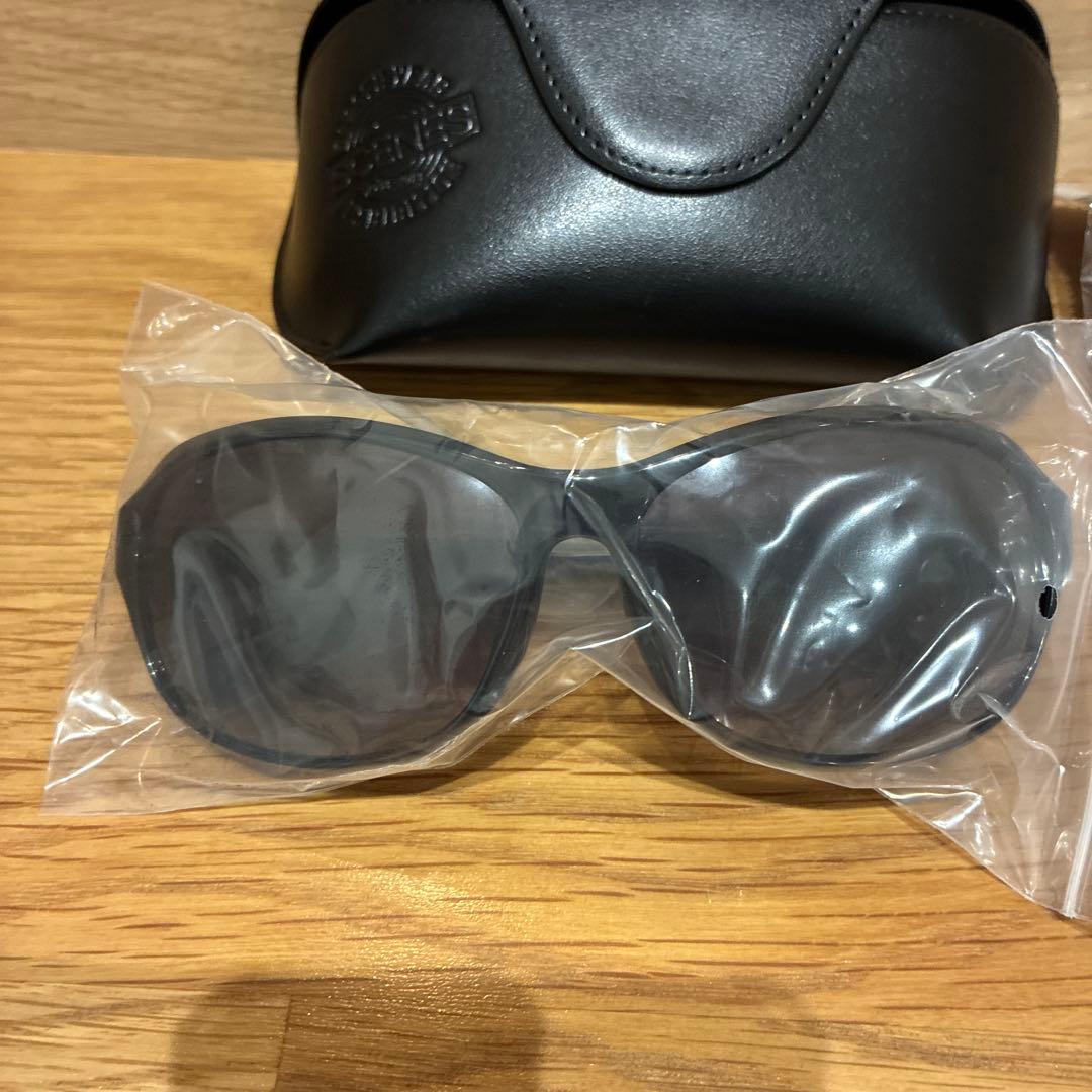 N*i様 未使用品　【超激レア】Zoff × B'z コラボ サングラス 限定品