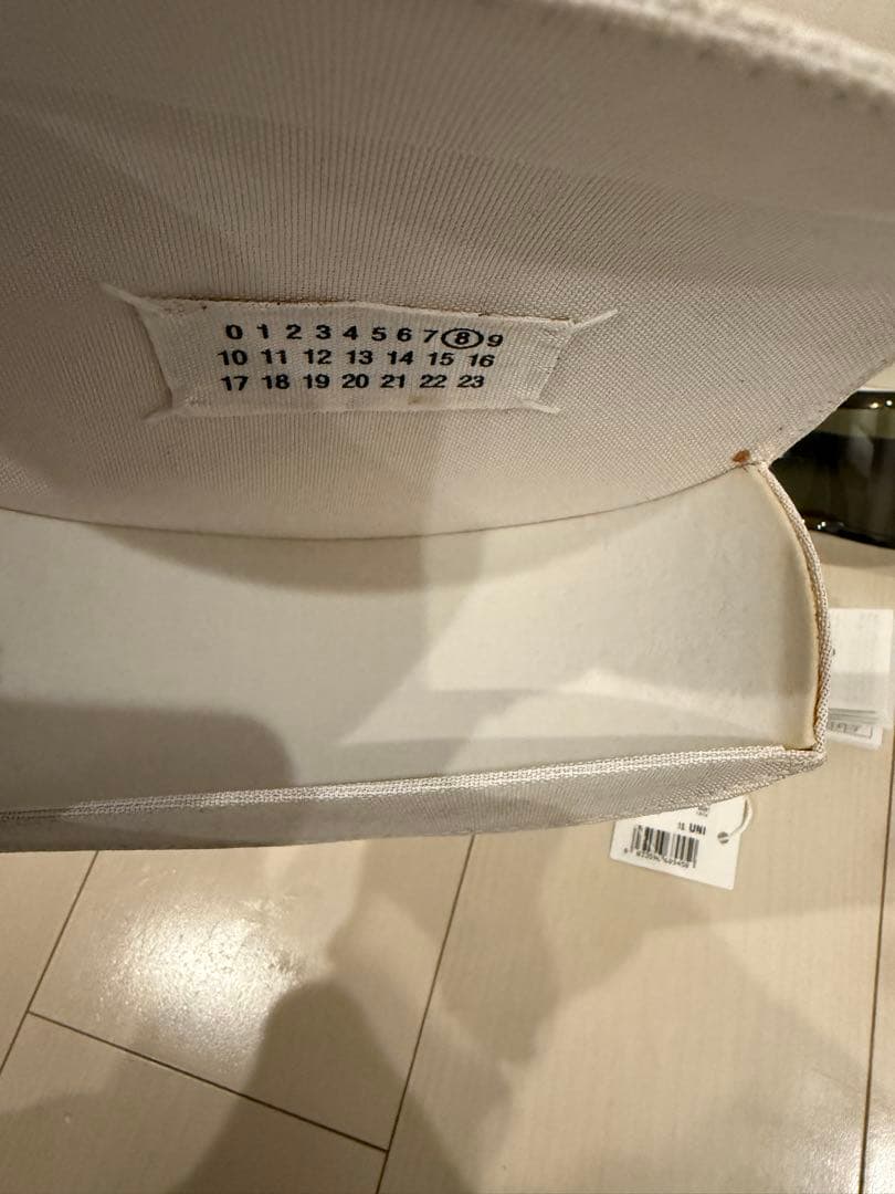 本人期　09ss マルジェラ　インコグニート　サングラス　8 ルックブック