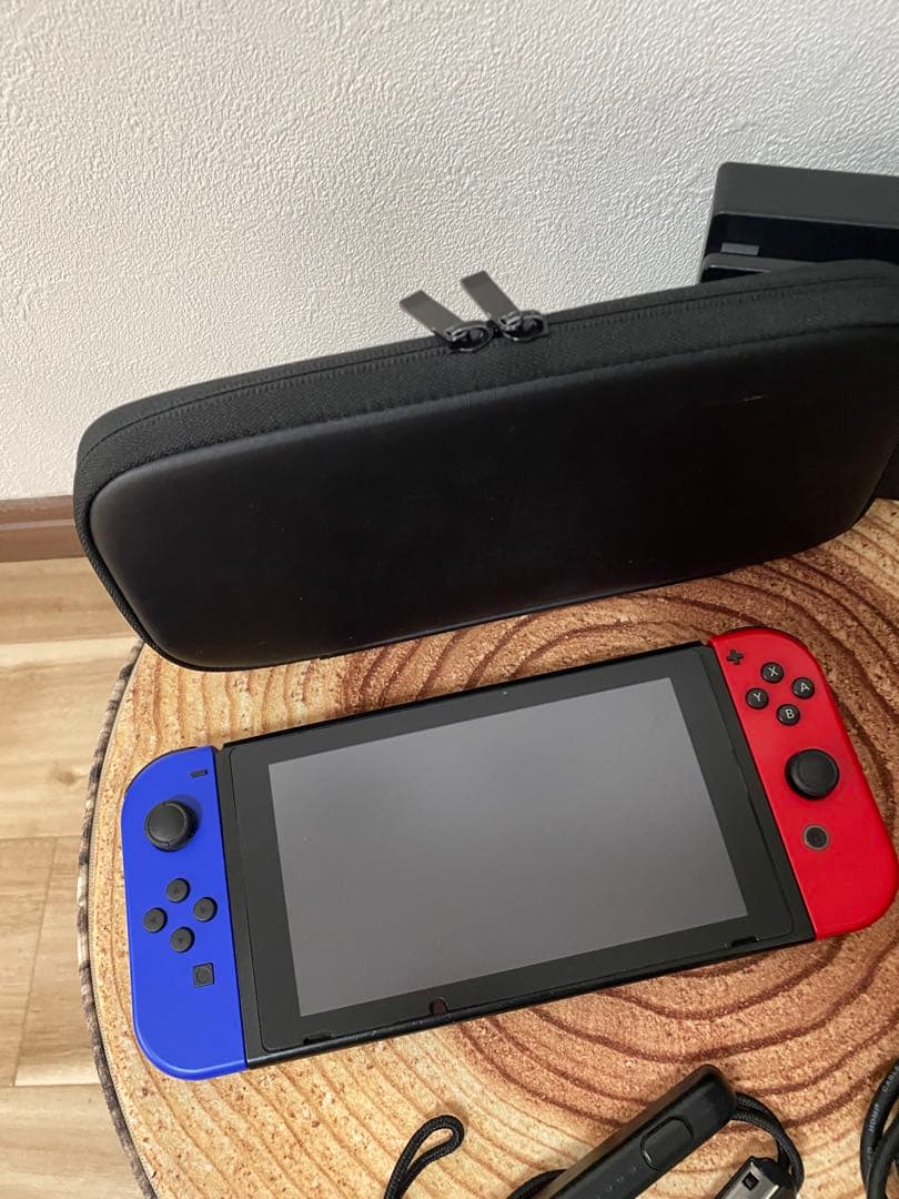 Nintendo Switch ニンテンドースイッチ本体　BLU/RED箱無し