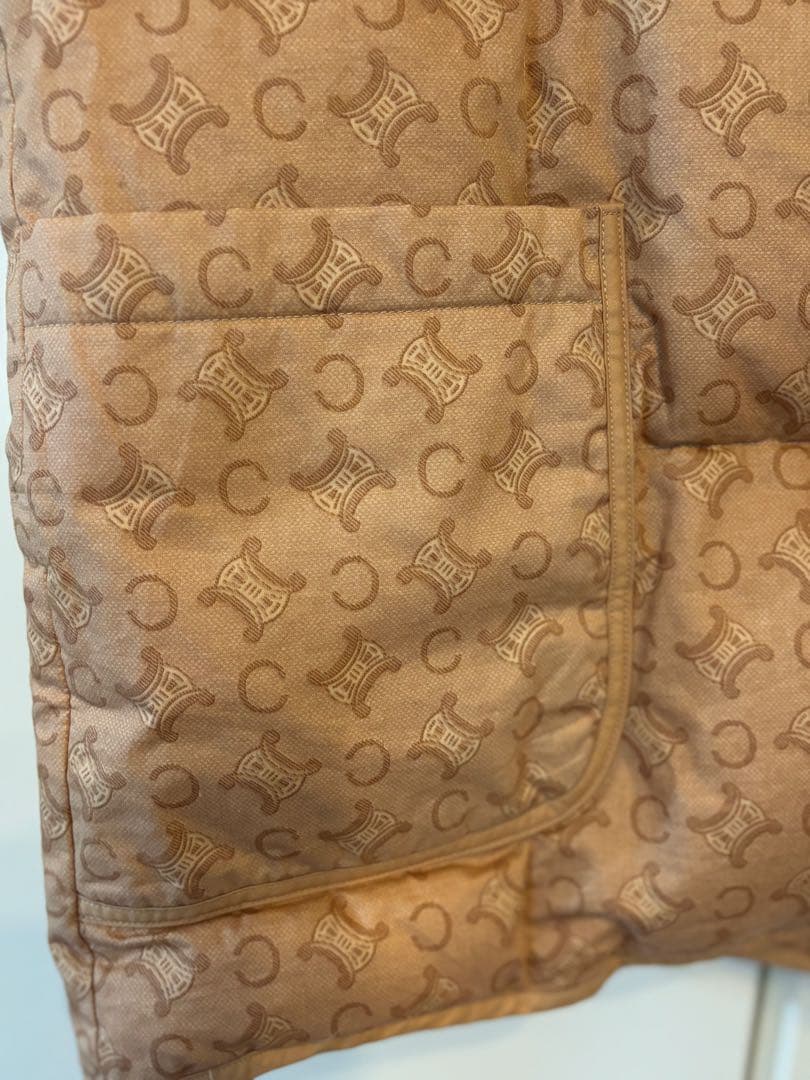 【CELINE】セリーヌ　マカダム柄 ダウンベスト 西川ダウン 男女兼用