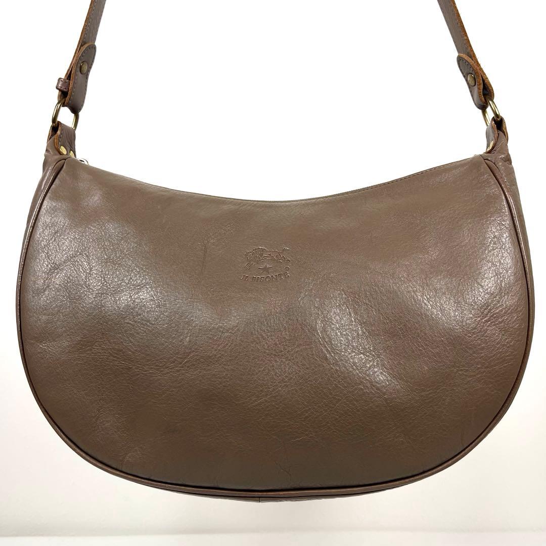 イルビゾンテ　ショルダーバッグ　三日月　幅広タイプ！　ロゴ型押し　本革　未使用級