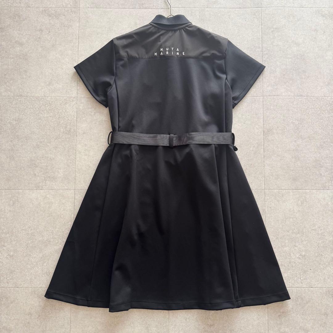タグ付き　ムータマリンゴルフ　ワンピース　半袖　ロゴプリント　ベルト　黒　フレア