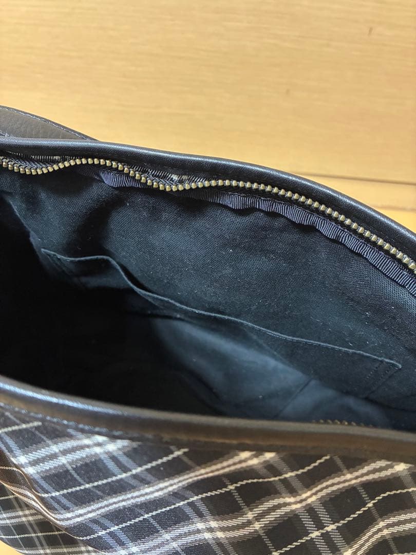 バーバリー　ショルダーバッグ　ブラックチェック