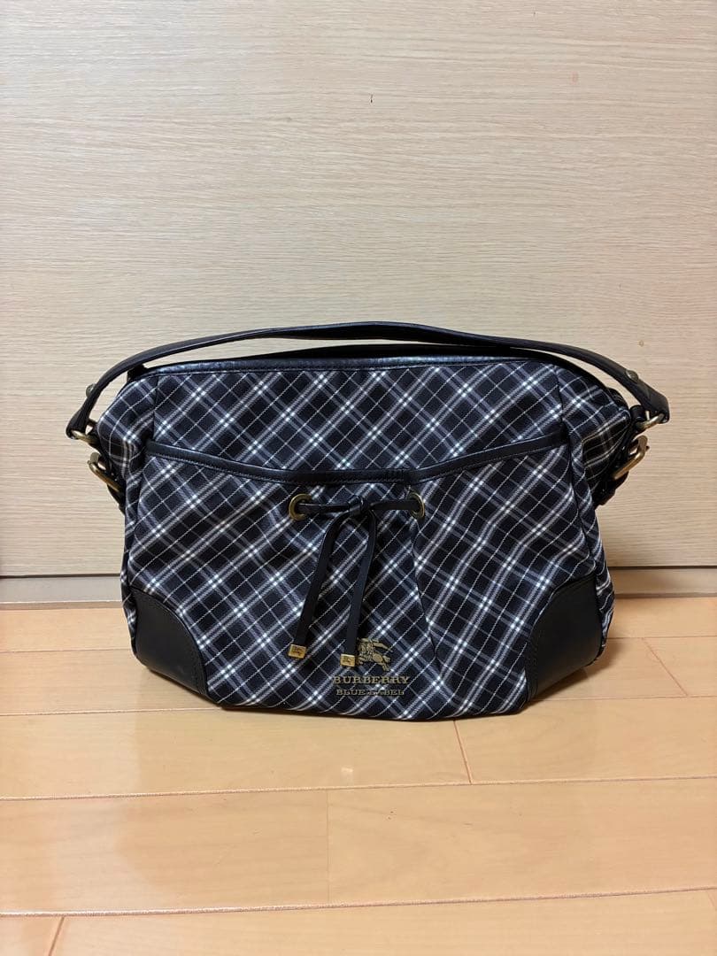 バーバリー　ショルダーバッグ　ブラックチェック