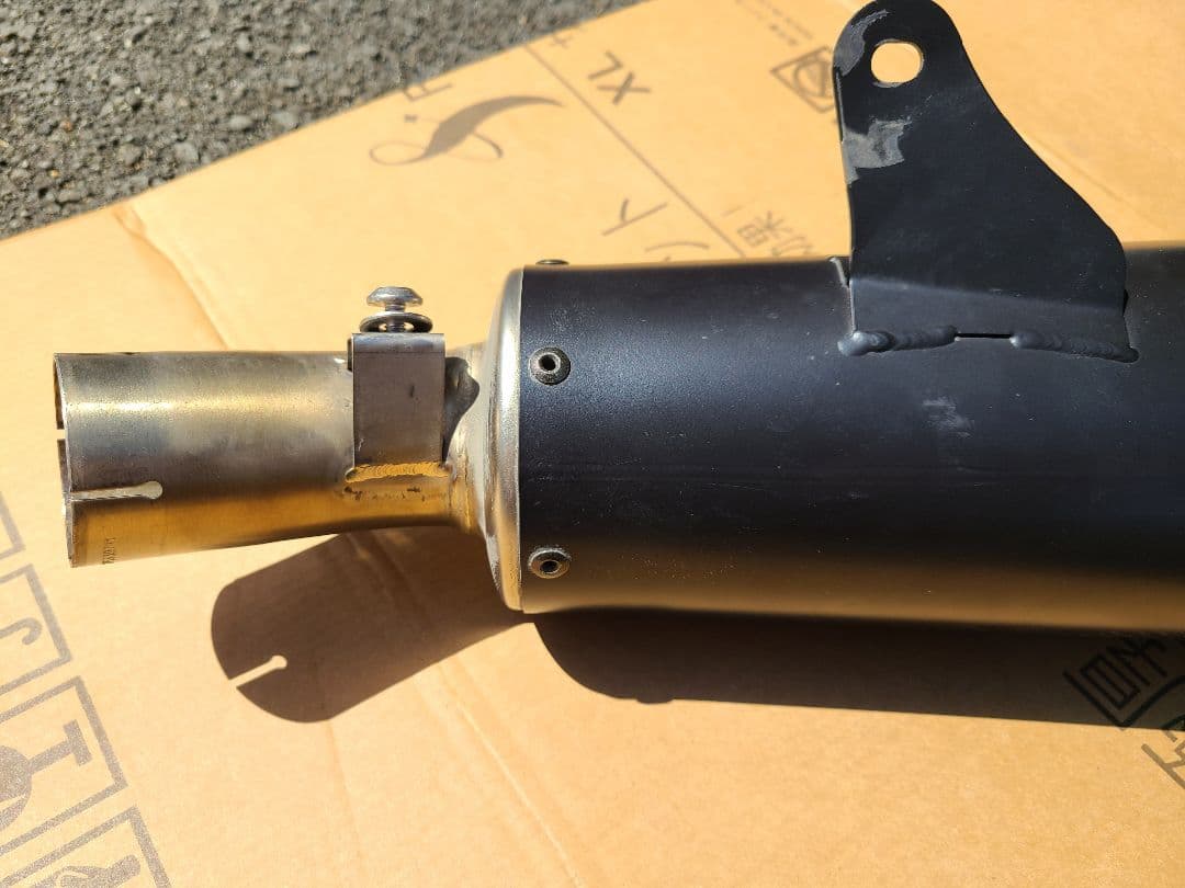 Z900RS AKRAPOVIC マフラー 　スリップオン　M-HBAV002